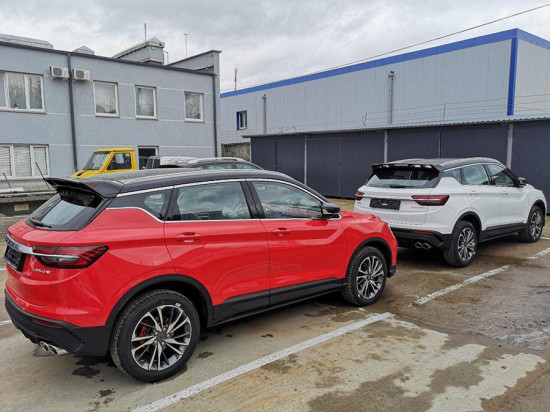 geely-coolray-sx11-color-body-цвет-ЯРКИЙ-АЛЫЙ.jpg