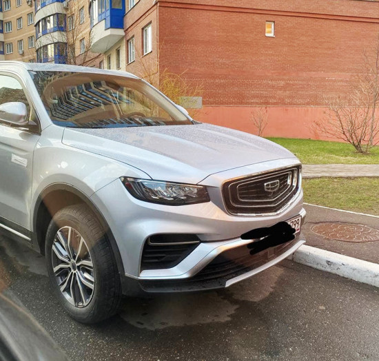 geely-atlas-pro-view-moscow-01.jpg