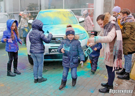 predstaviteli-belorusskogo-avtokluba-GEELY-Club-BY-posetili-grodnenskij-avtosalon-Geely-0217.jpg